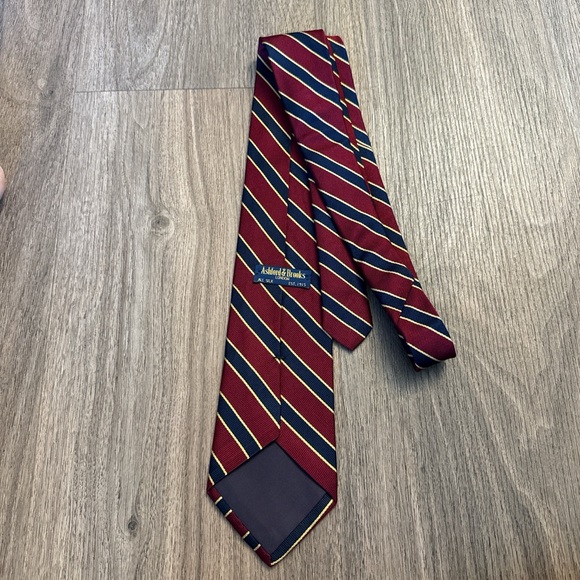 Vintage Ashford & brooks silk Classic Striped Tie in Red and Blue - Picture 3 of 5